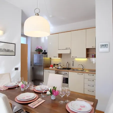 Dama Del Ginevra Appartement *